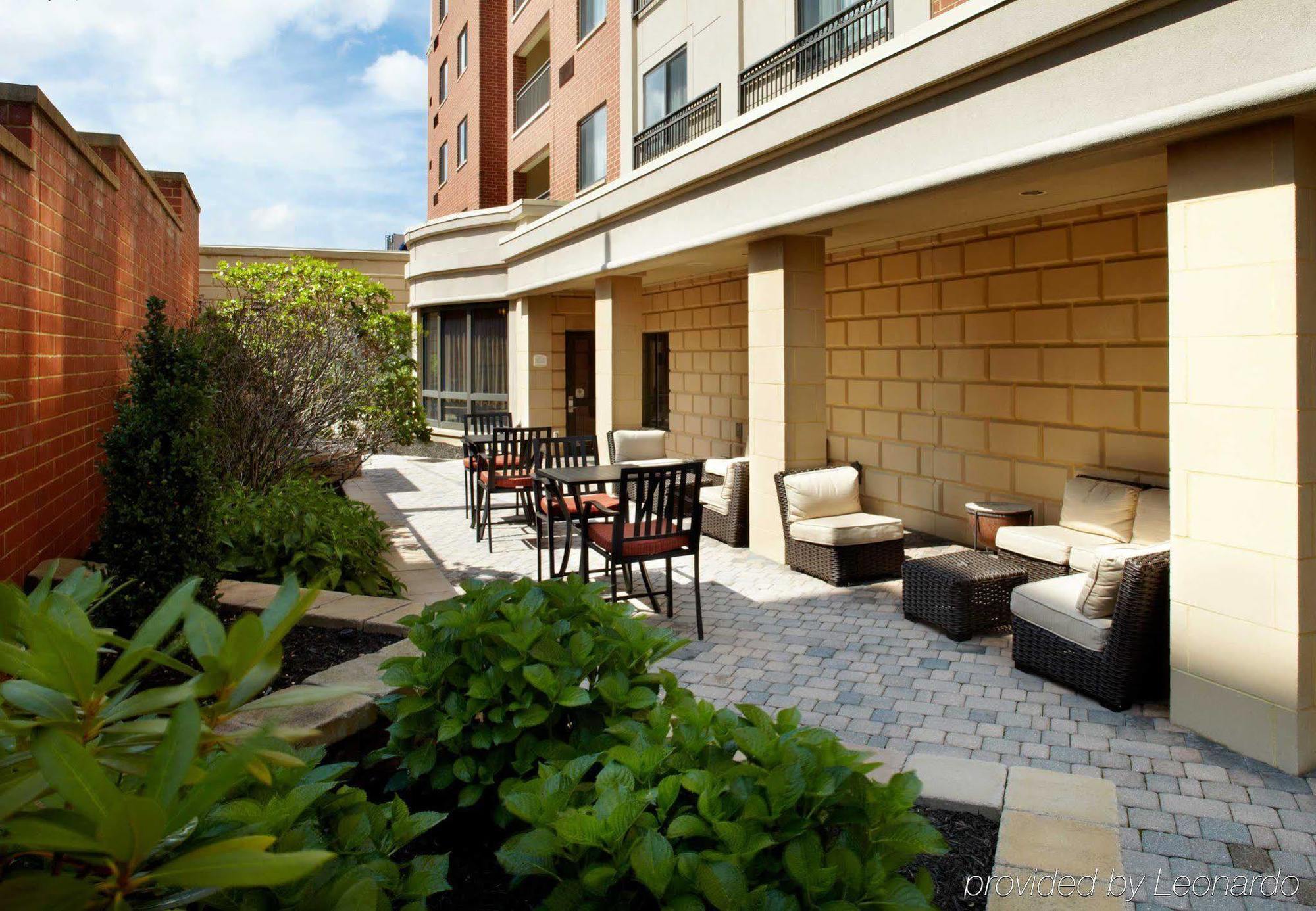 Courtyard Pittsburgh Shadyside Hotel Exterior photo