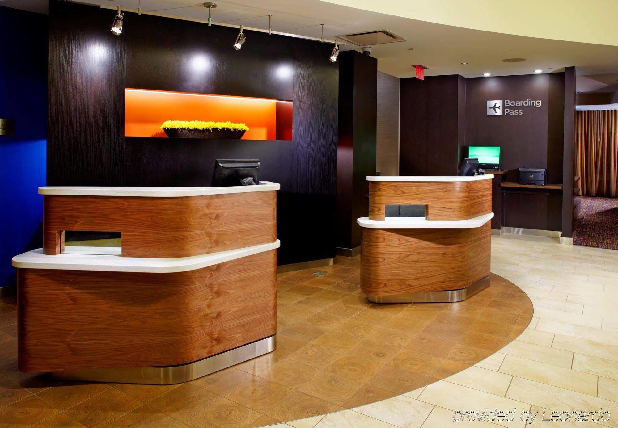 Courtyard Pittsburgh Shadyside Hotel Exterior photo